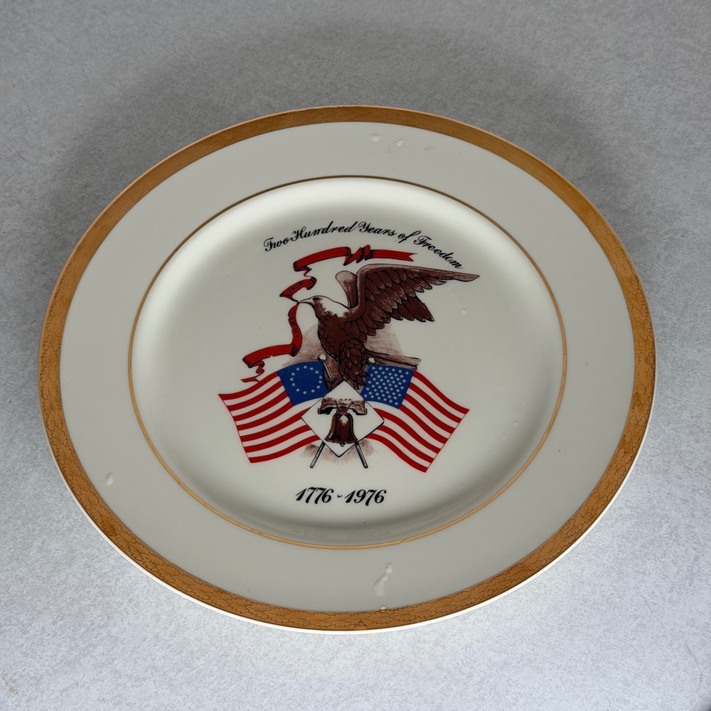 Viletta Fine China Bicentennial Plate 1776-1976 Two Hundred Years of Freedom USA